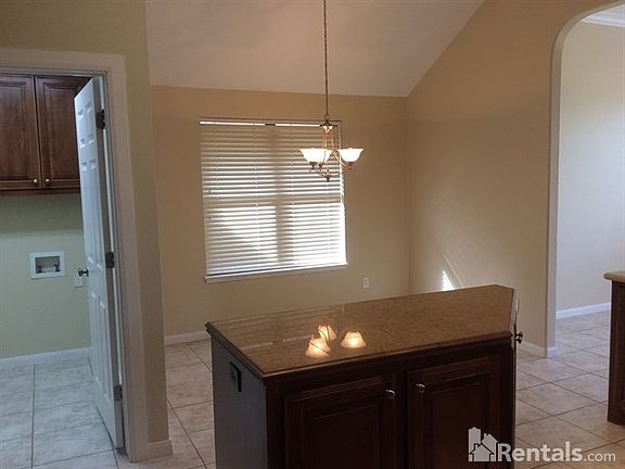5th image of 513 Kelsi Dr