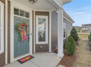 449 Heartfield Dr, Chesapeake, VA 23322