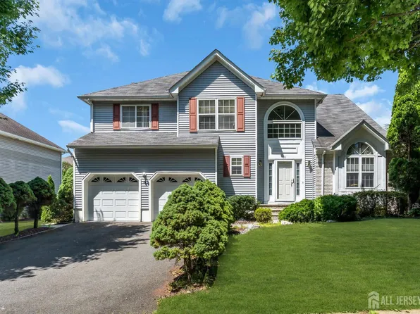 26 Brandywine Dr, Matawan, NJ 07747