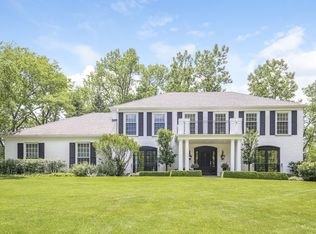 735 Barat Ct, Lake Forest, IL 60045