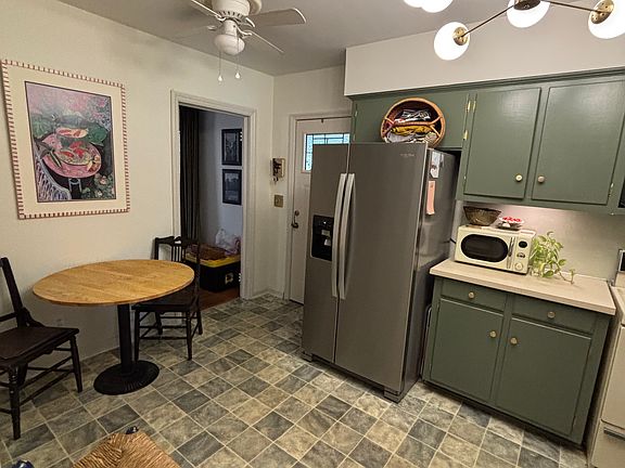 4th image of 3836 Conrad Dr