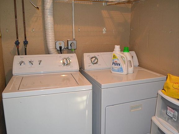 5th image of 44 Vista Gardens Trl
