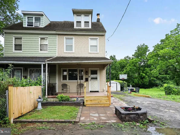 8 Blakiston St, Philadelphia, PA 19136