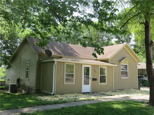 603 S Agate St, Paola, KS 66071