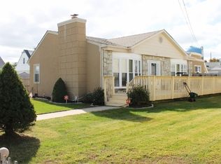 170 10th St S, Brigantine, NJ 08203