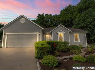 22673 S Washington Ave, Spring Hill, KS 66083