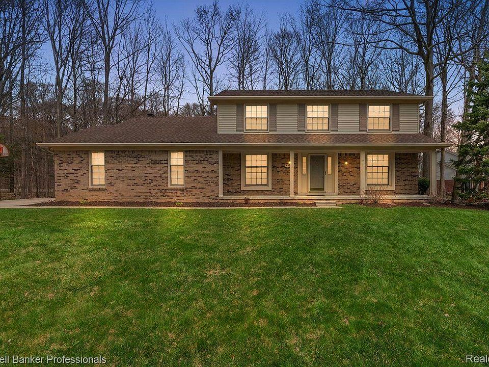 1st image of 49132 Plum Tree Dr