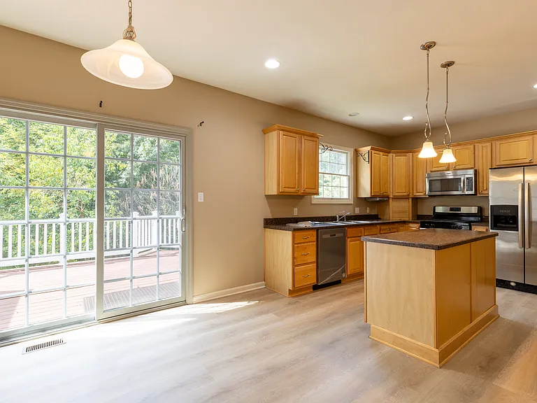 337 Marshall Heights Dr — Photo 5