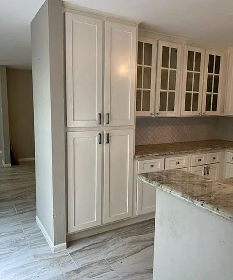 2458 Country Club Dr — Photo 8