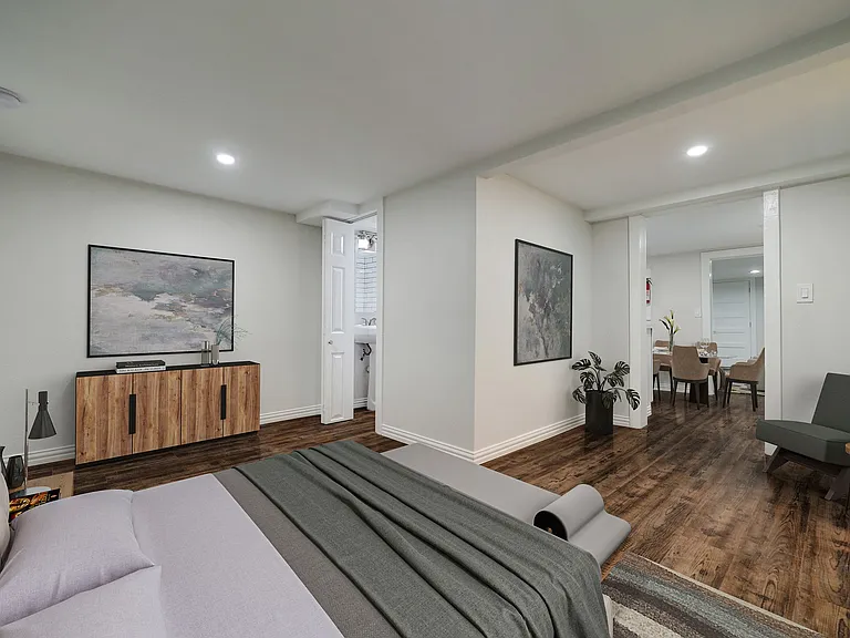 210 Marshall St #3 — Photo 6