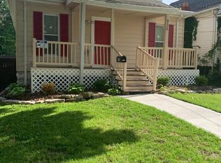 935 College Ave, Alton, IL 62002