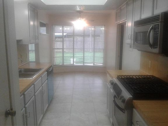4th image of 10719 Sageyork Dr