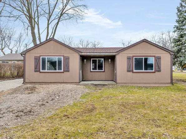 49521 Fuller Rd, Chesterfield, MI 48051