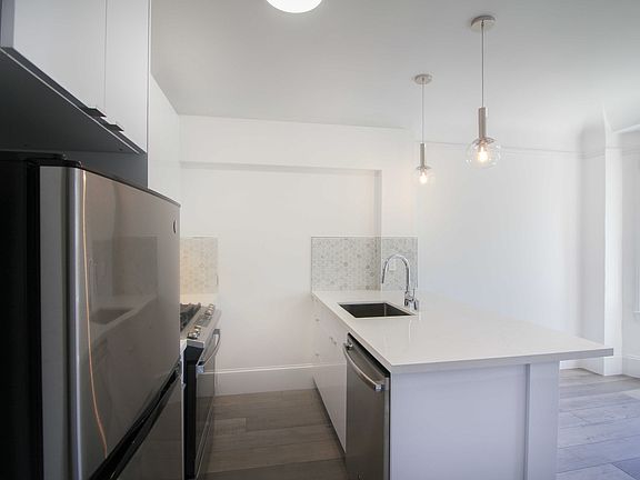 4th image of 525 Leavenworth St #8