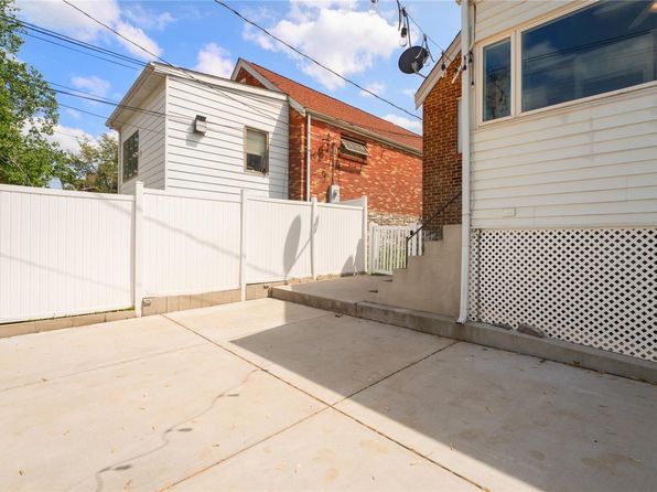 5469 Tholozan Ave, Saint Louis, MO 63109
