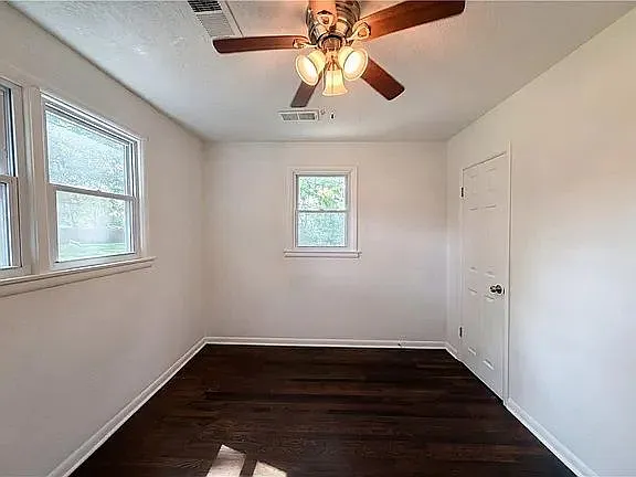1825 NE Bren Mar Rd — Photo 7
