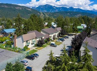 1470 Laurel St #15, Pemberton, BC V0N2L1