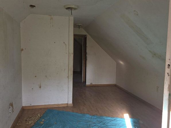 chicago-illinois-2143591382 picture