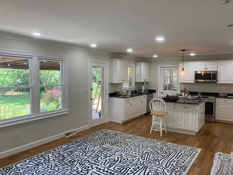 319 Mimosa Dr — Photo 4