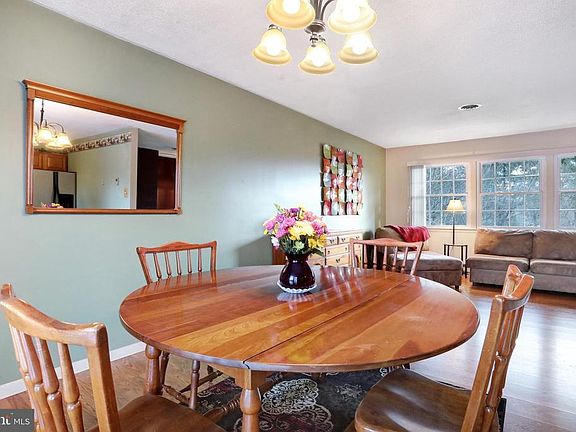 5th image of 3021 Liverpool Ct