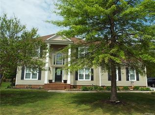 342 Shade Tree Dr, Colonial Heights, VA 23834