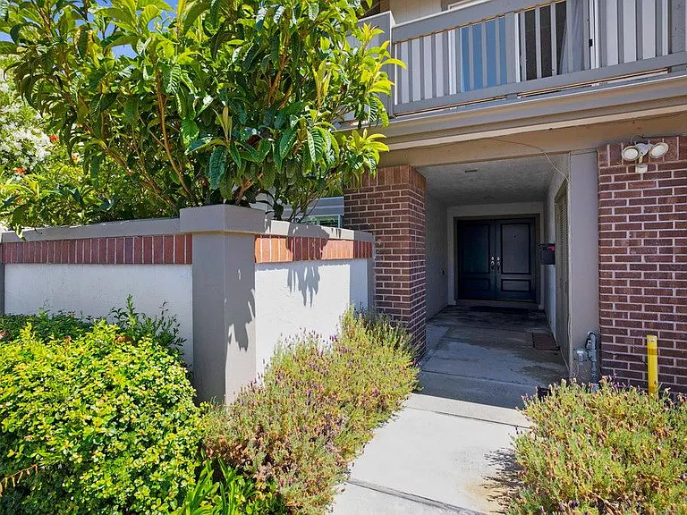 976 Pizarro Ln — Photo 10