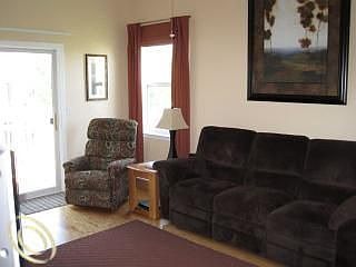 5th image of 66 Island Lake Cres