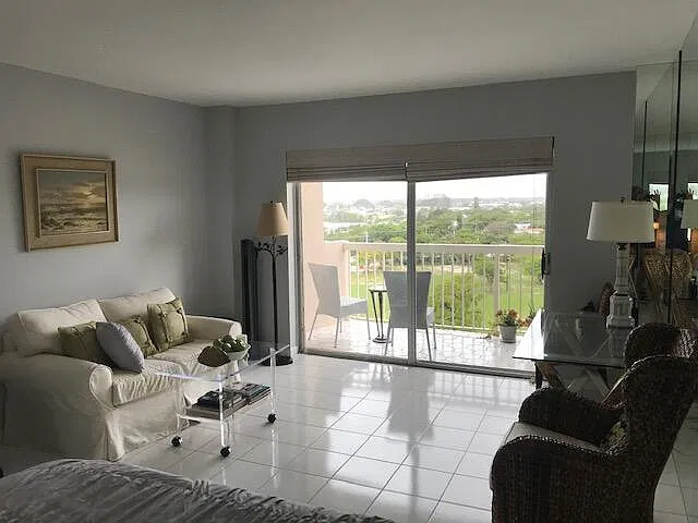 1 bed, 1.0 bath, 450 sqft, $1,700 — Photo 4