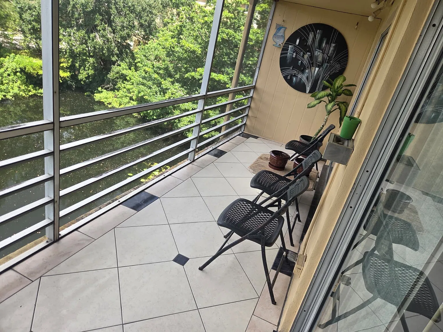 2 bed, 1275 sqft, $2,290 — Photo 4