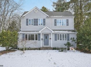 20 Fairmount Rd, New Providence, NJ 07974