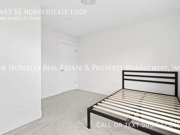 1463 SE Honeysuckle Loop — Photo 15