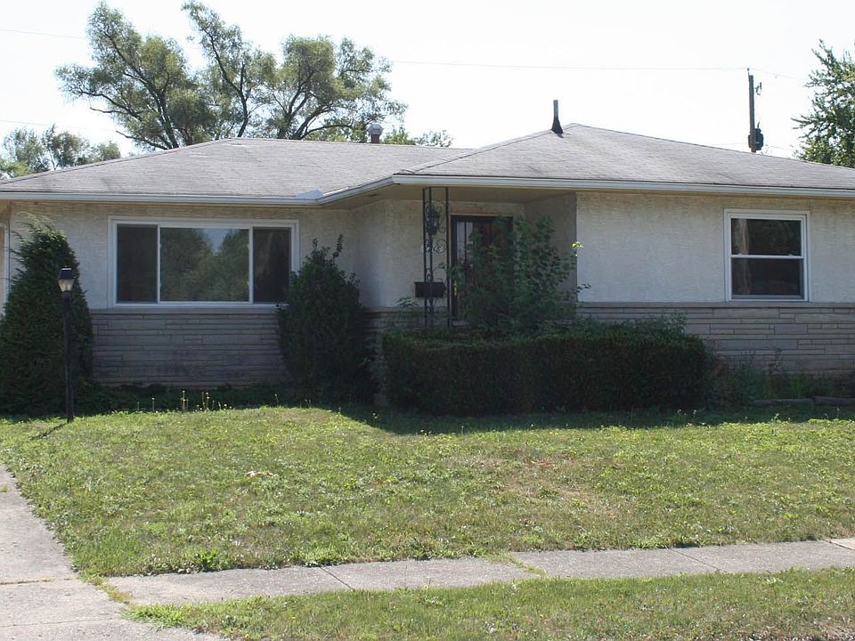 Welcome home to 1218 Dutton Place.