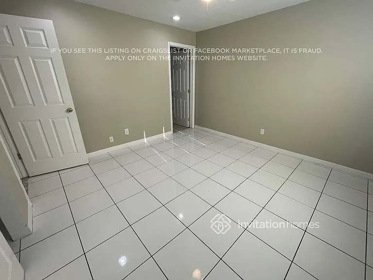 1806 SE 13th St — Photo 10