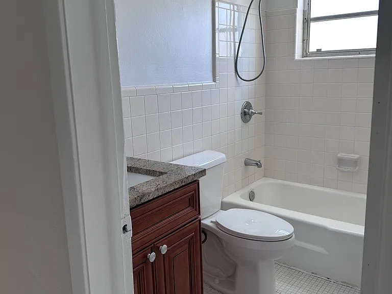 3213 SE 12th St — Photo 10