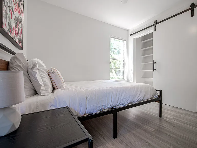 122 Havana St — Photo 17