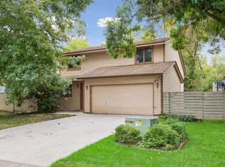 1432 Willow Creek Ln, Shoreview, MN 55126