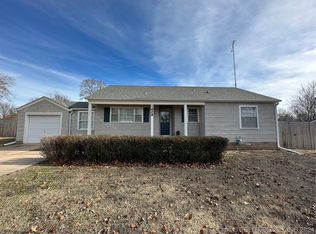 1424 Prairie Heights Dr, Bartlesville, OK 74006