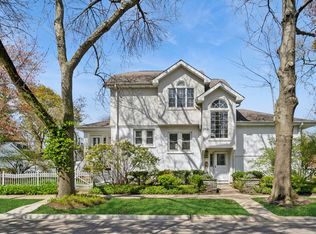 554 Brier St, Kenilworth, IL 60043