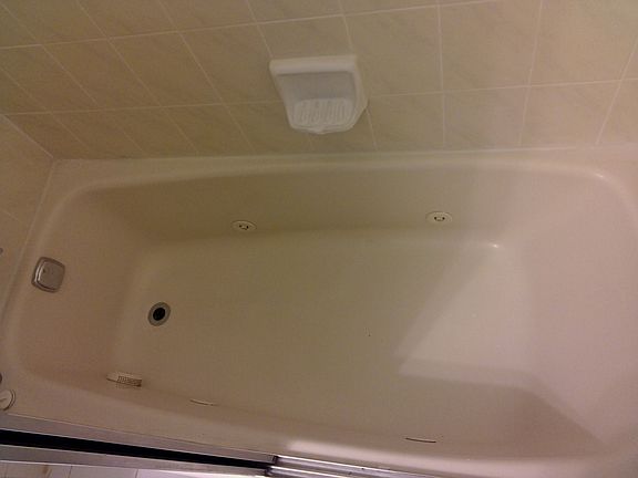 4th image of 418 17th St APT 2C