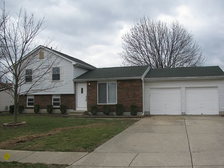 6459 Blackhaw Dr — Photo 2