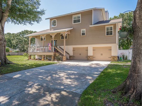 14 Baywood Dr