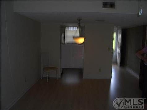 4th image of 18081 SE Country Club Dr APT 32-314