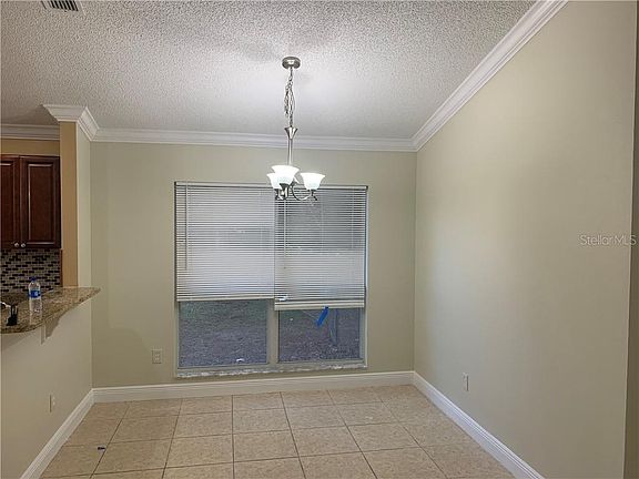 3rd image of 1010 Brynlor Ln