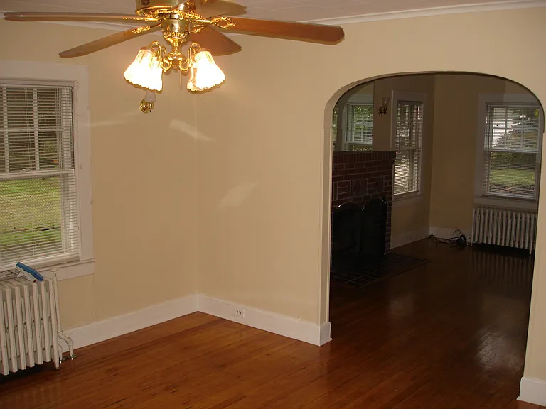 197 Barton Ave — Photo 4