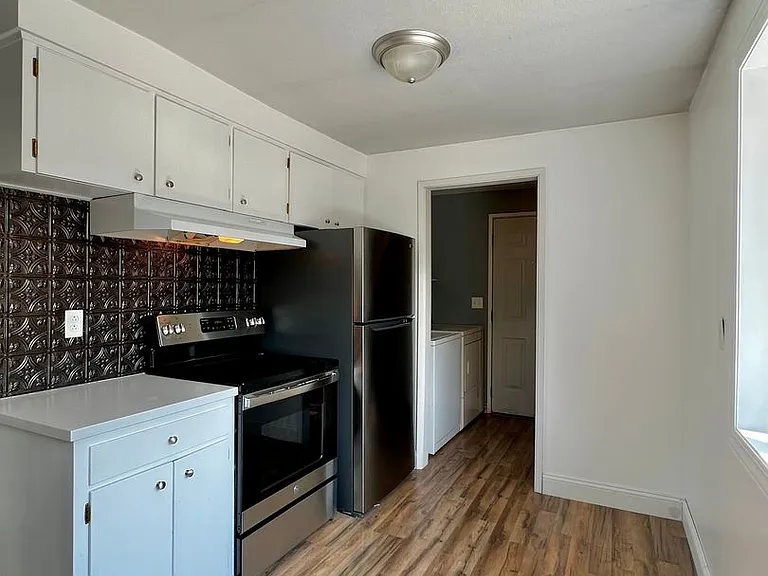 3702 Parkway Pl — Photo 6