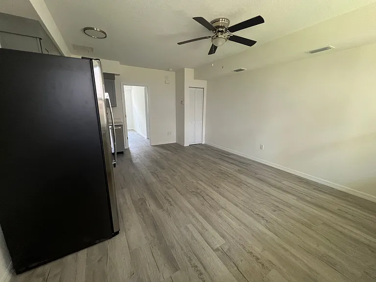 219 S Grandview Ave — Photo 12