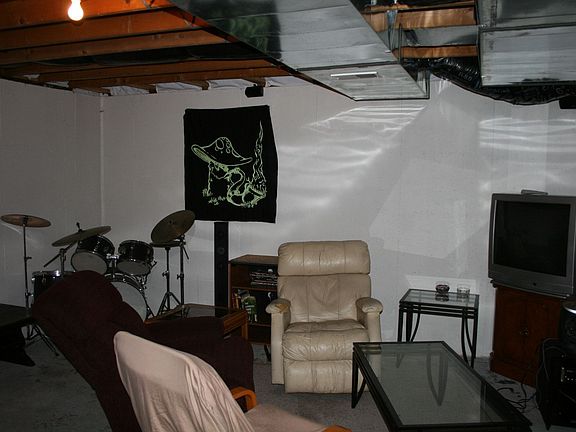 5th image of 240 Little Oaks Ter