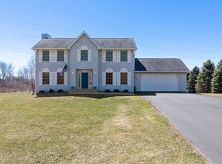 687 Zephyr Ln, Hudson, WI 54016