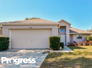 4510 Abaco Dr, Tavares, FL 32778