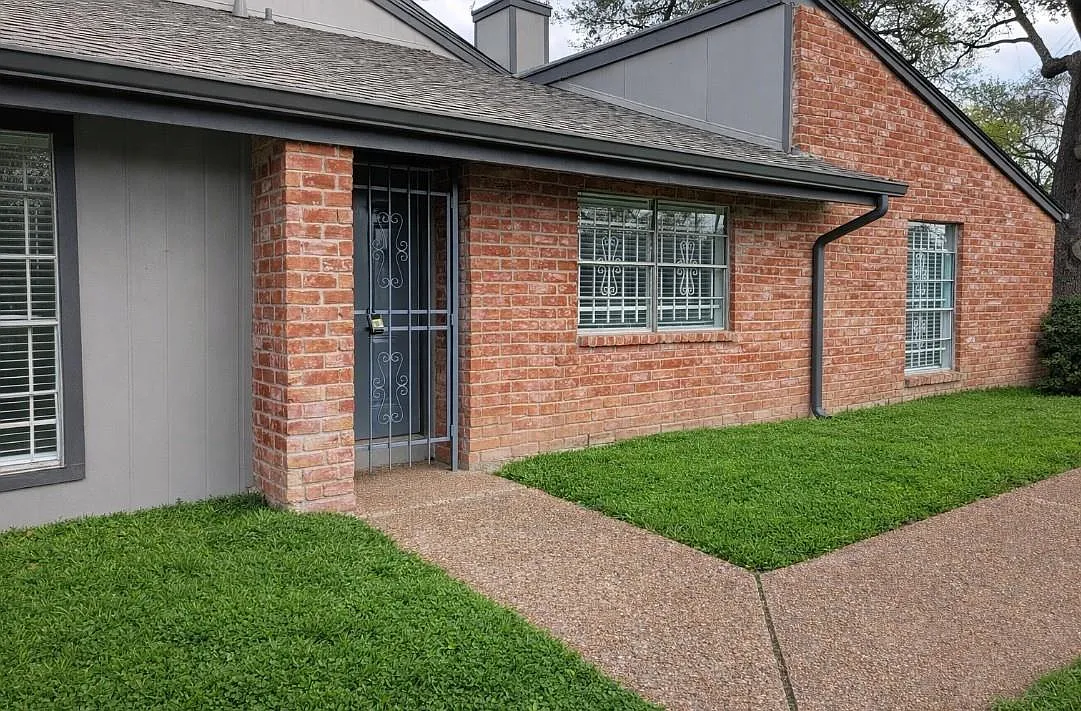 3 bed, 2.0 bath, 1142 sqft, $1,500 — Photo 2